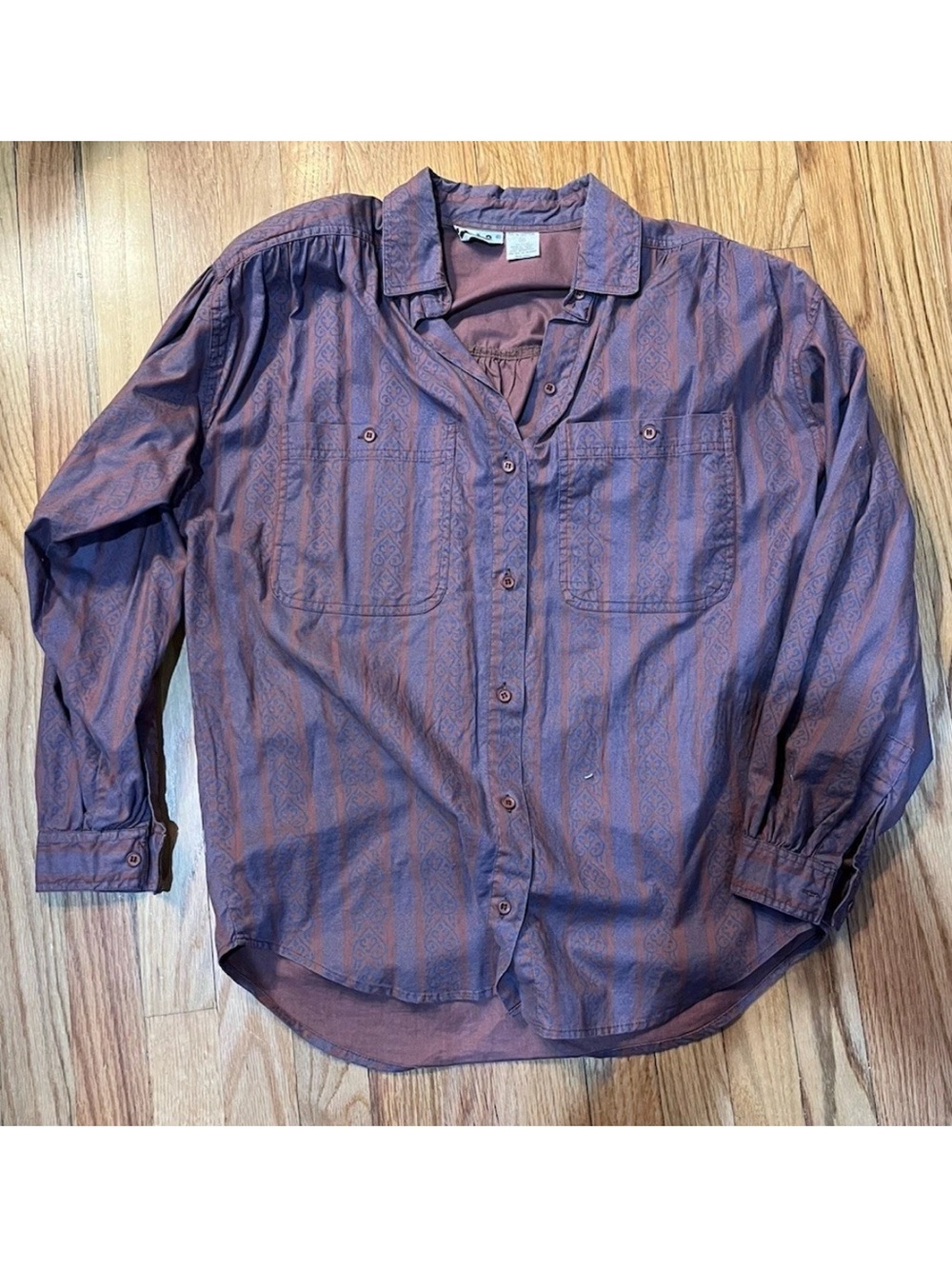 Vintage 1980’s Ilio long sleeve Button-Up Shirt in mauve jacquard style M